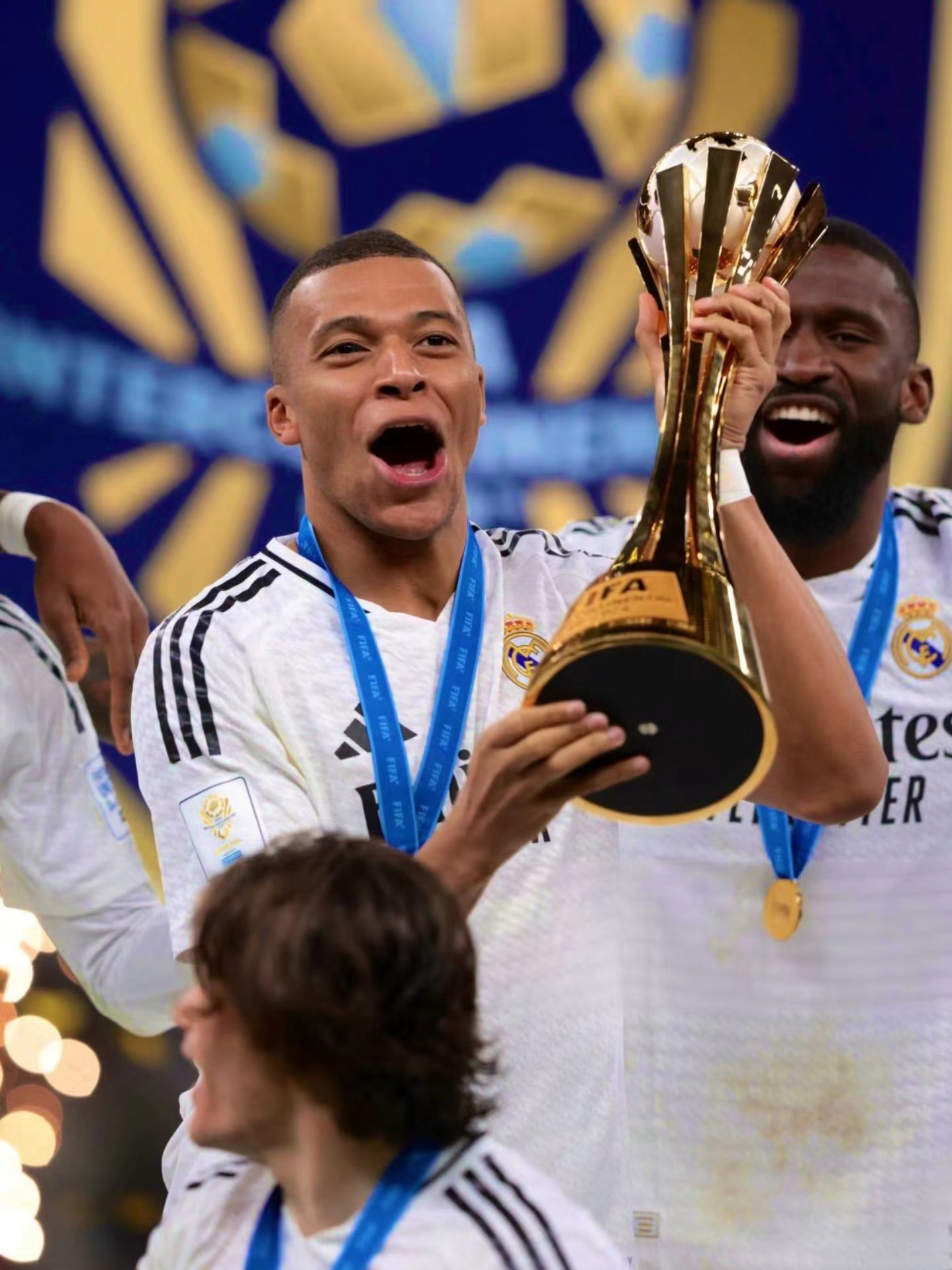 让他的出场 让他的出场