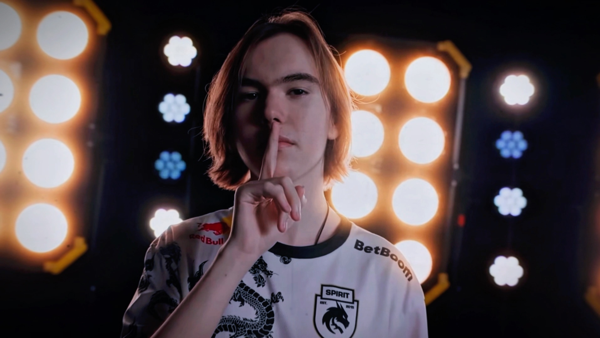 后滑至第四 后滑至第四