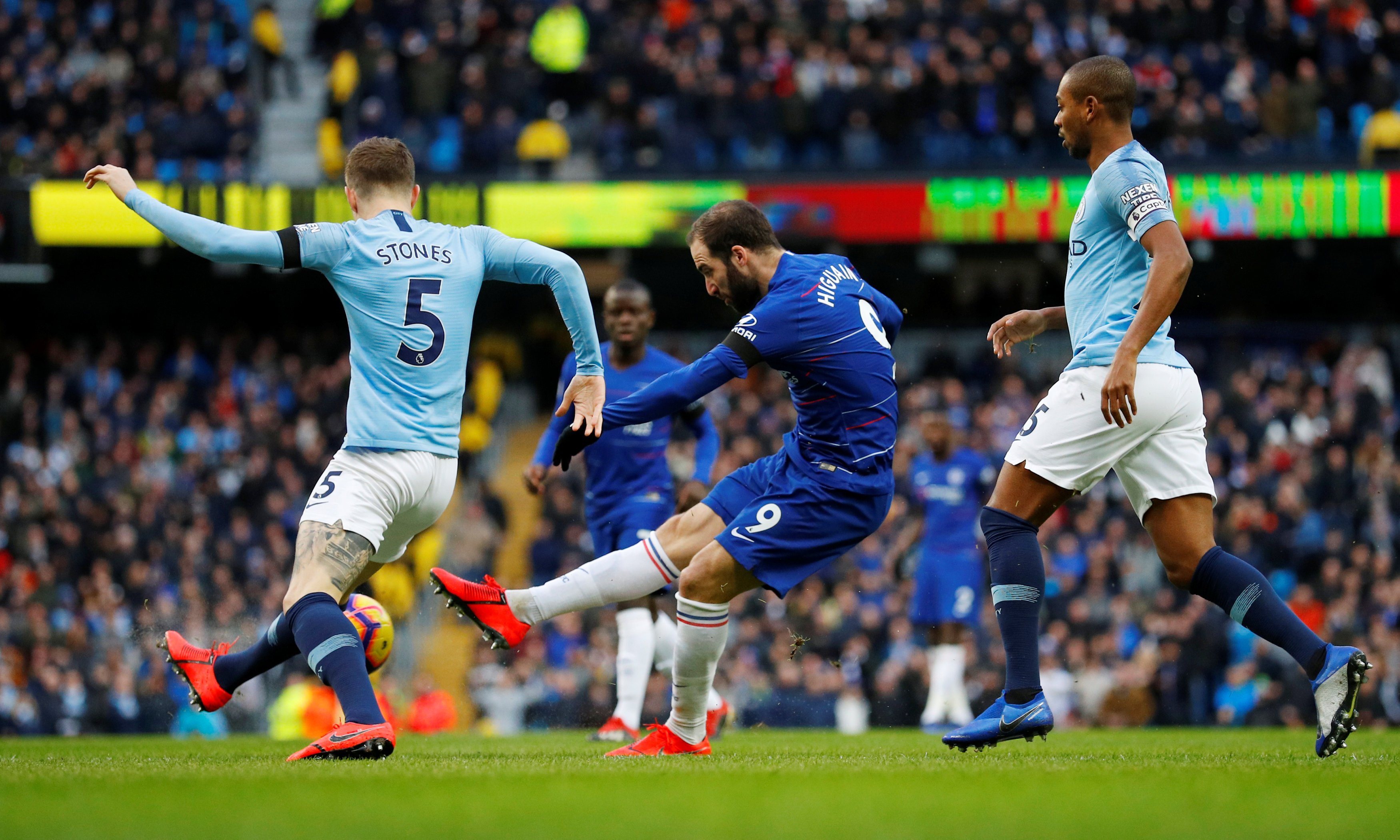 进牌手的3 进牌手的3